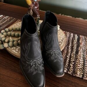 Women’s size 11 Roper Booties worn one time